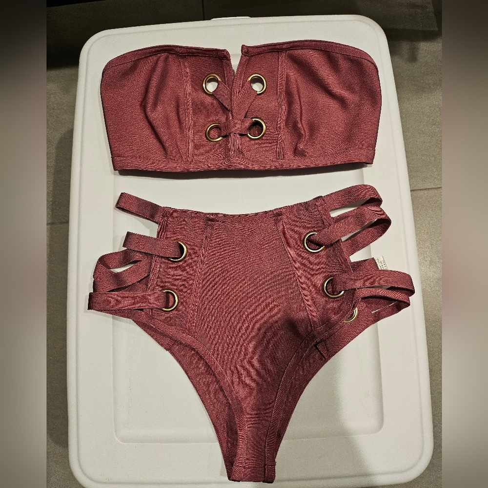 Wow couture medium m burgundy swimsuit bikini